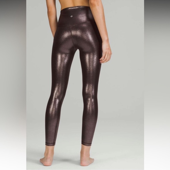 NEW W/ TAGS *rare lululemon leggings - Picture 2 of 3